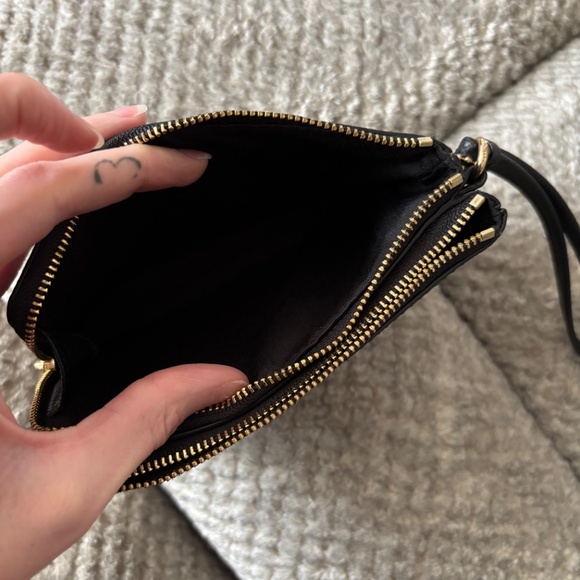 Coach wristlet - Picture 3 of 6